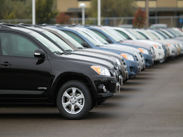 3 easy car maintenance tasks you should be doing yourself