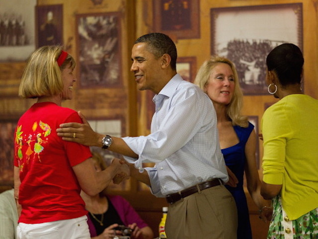 kaneohe hi december 25 afp out us president barack obama and first lady michelle obama greet members of the military and their families in anderson - Christmas Vacation On Tv kaneohe hi december 25 afp out us president barack obama and first lady michelle obama greet members of the military and their families in anderson - Christmas Vacation On Tv