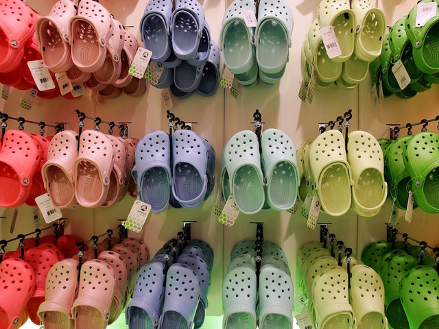 Report: Crocs should not be worn for long walks