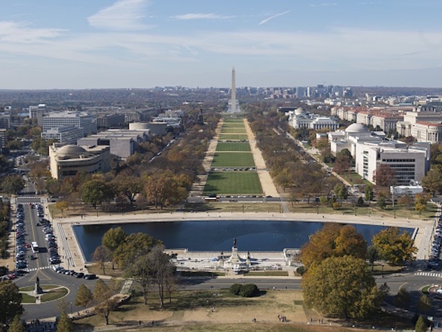 Teens skip school to attend anti-Trump rally on Capitol Hill