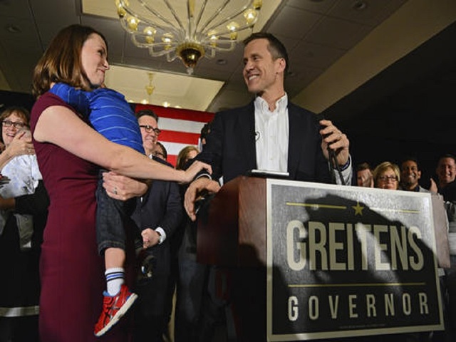 Missouri Gov.-elect Greitens says wife robbed at gunpoint
