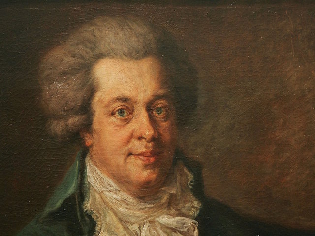 How did Mozart have the best-selling CD of 2016?