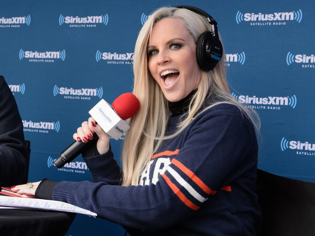 Jenny McCarthy slams Mariah Carey over New Year's debacle