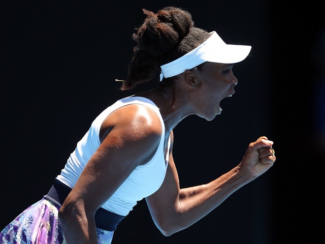 Venus Williams makes history at Australian Open semifinals