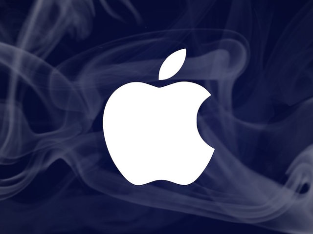 Apple drops a supplier and its stock falls 72%