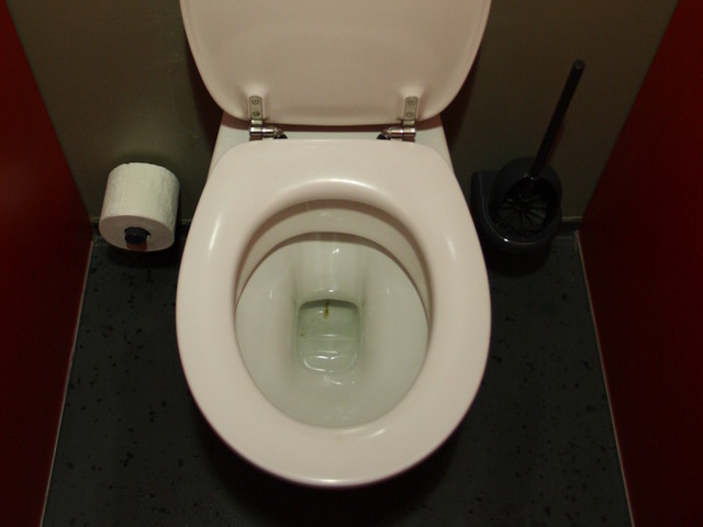 Police: Thirsty 5-year-old boy forced to drink from toilet, swallow mouthwash; Parents arrested