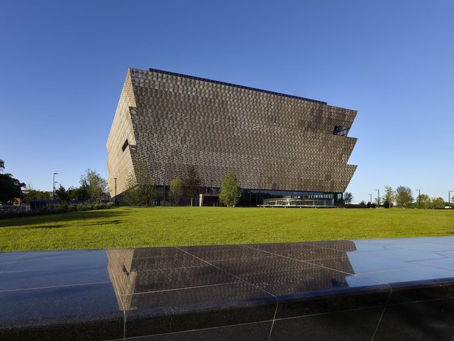 Noose found inside African-American history museum in DC