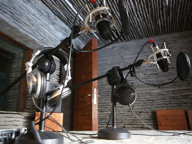 Shock jock quits radio show after station tells him not to criticize Trump