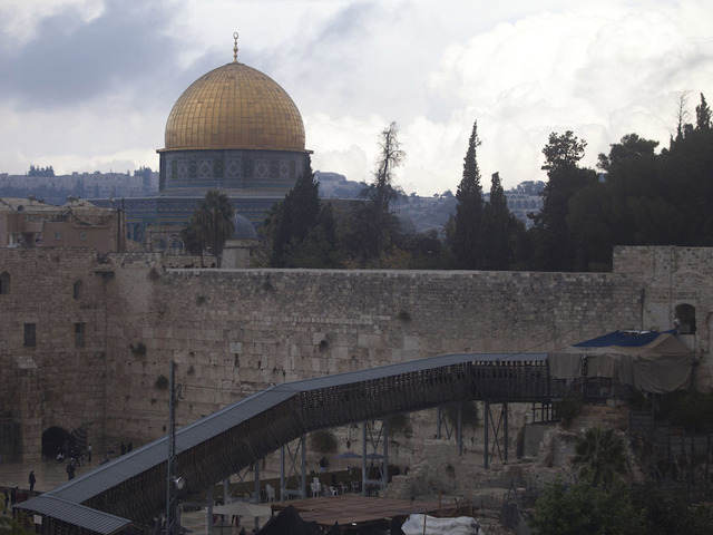 3 Palestinians dead in Jerusalem clashes, health ministry says