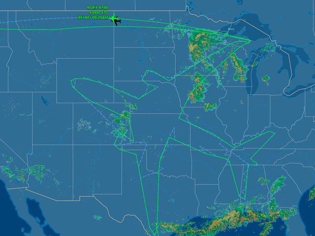 Boeing plane draws giant self-portrait in the sky
