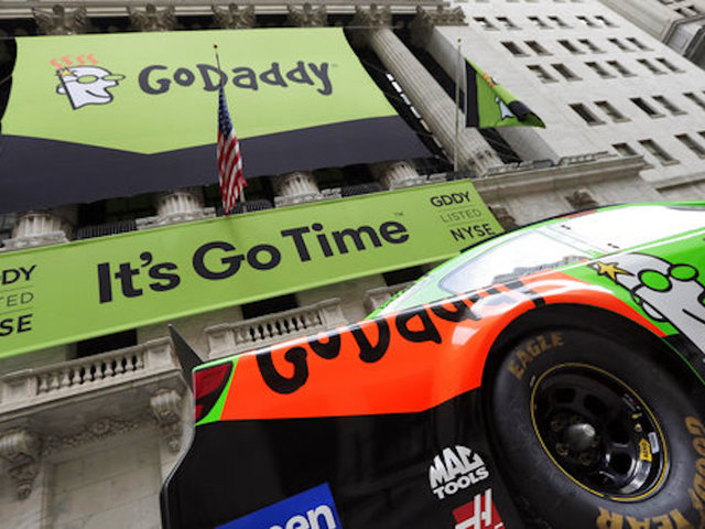 GoDaddy cuts neo-Nazi site after controversial post