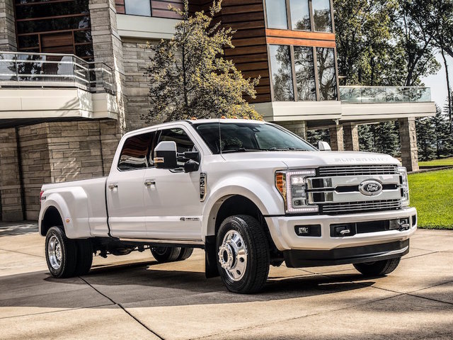 Ford reveals $100,000 F-450 pickup truck