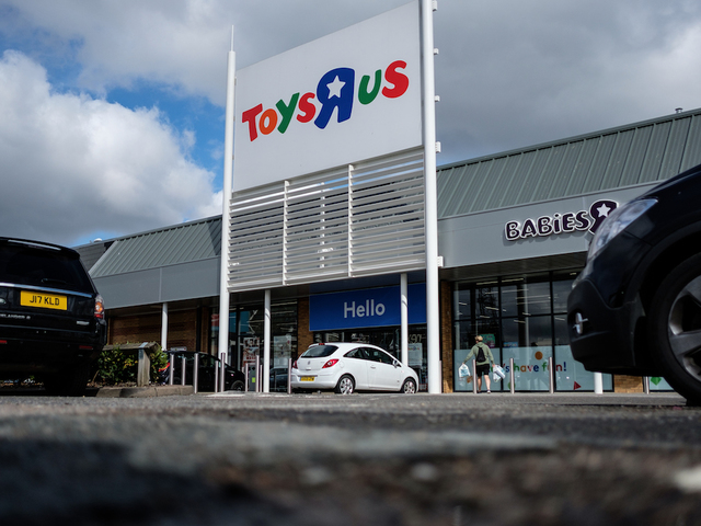 Toys R Us liquidation sales to start Friday