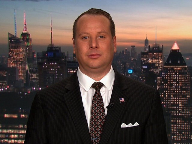 Ex-Trump aide says 'screw that' to Mueller probe