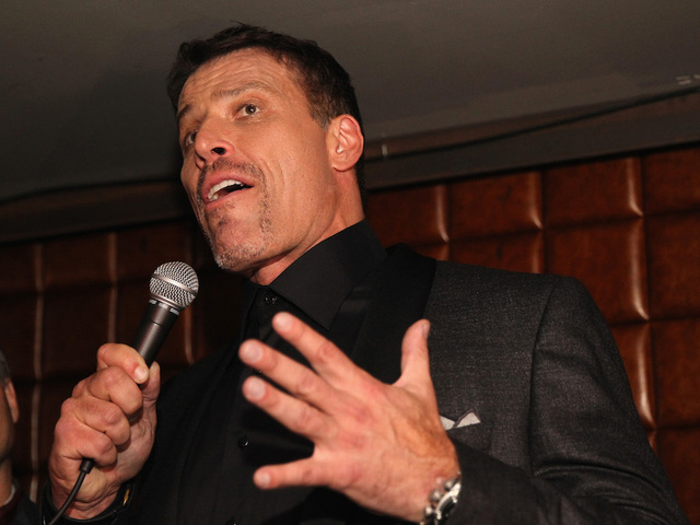 Life coach Tony Robbins issues apology after comments on #MeToo movement