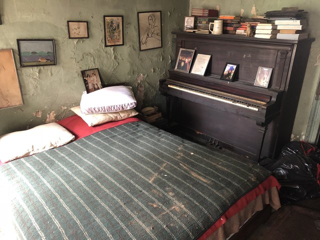 An actress lived for decades in this New York City apartment -- for $28 a month
