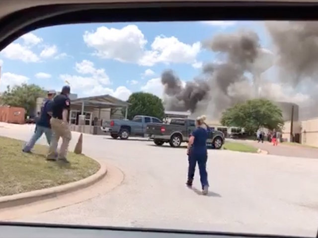 Blast at Texas hospital campus kills 1, injures others