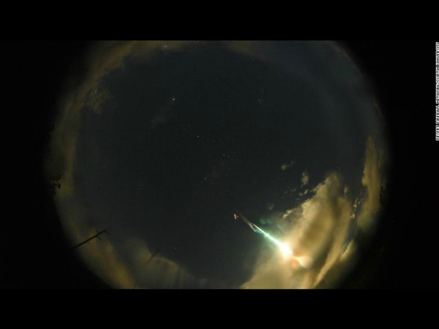 Australian meteor: Scientists search for remnants of late-night fireball