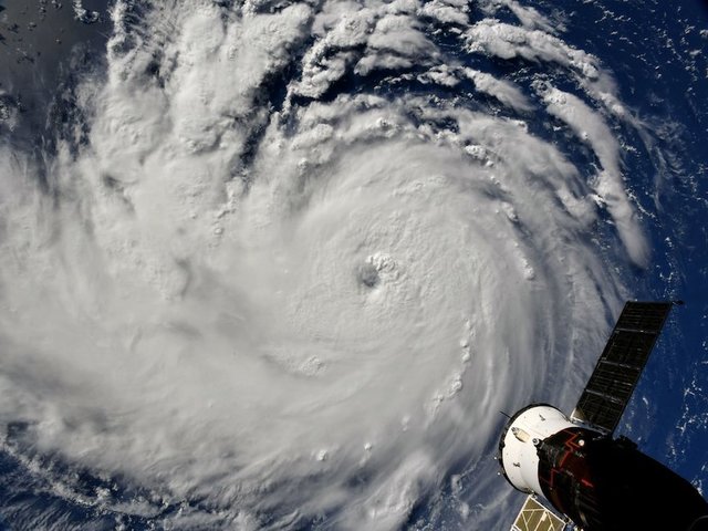 'We don't like what we're seeing': Hurricane hunter describes flying over Florence